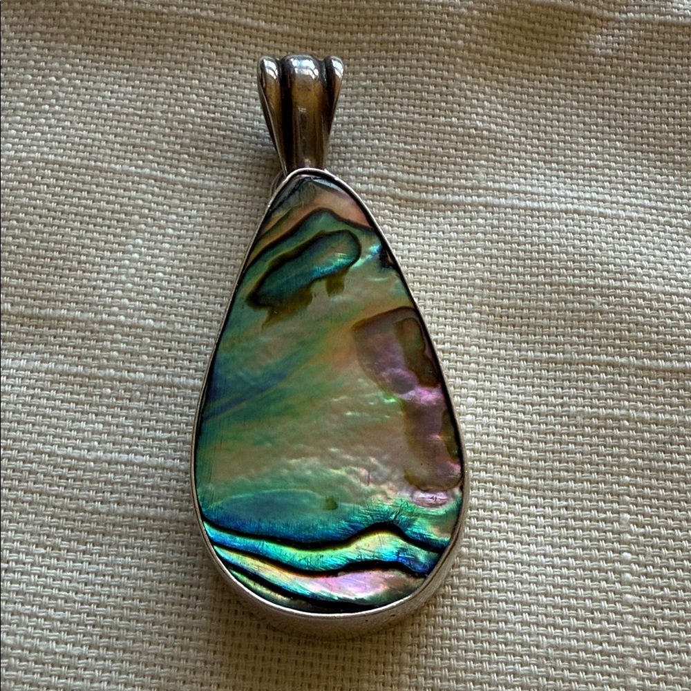 Abalone in Silver Pendant